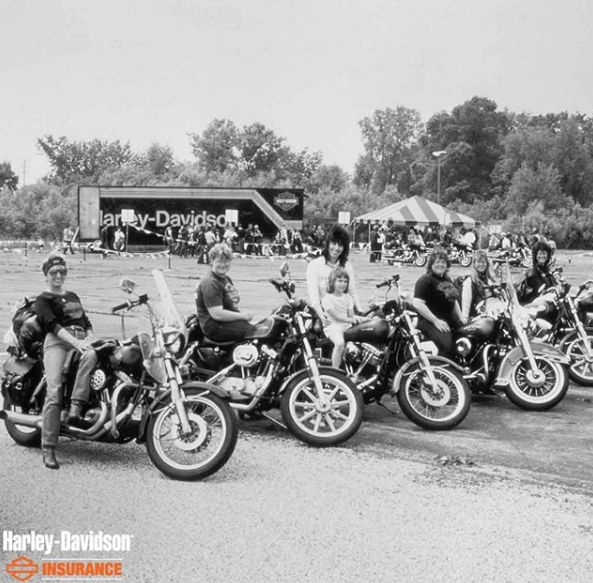 哈雷火爆全网,最近很火的哈雷摩托车视频