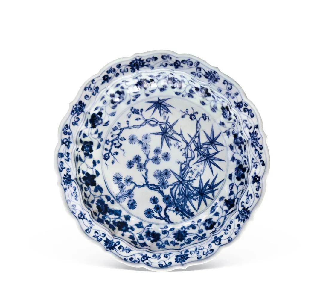 中国人喜欢的瓷器,康熙款青花加彩冰梅纹罐