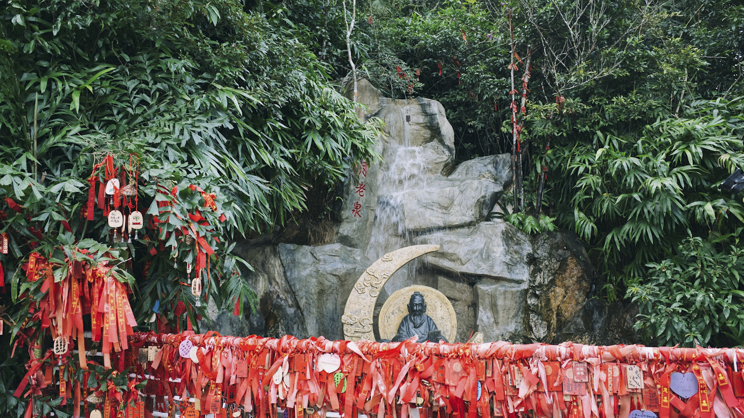 三亚凤凰岭山顶美景,三亚凤凰岭自然风景区攻略视频