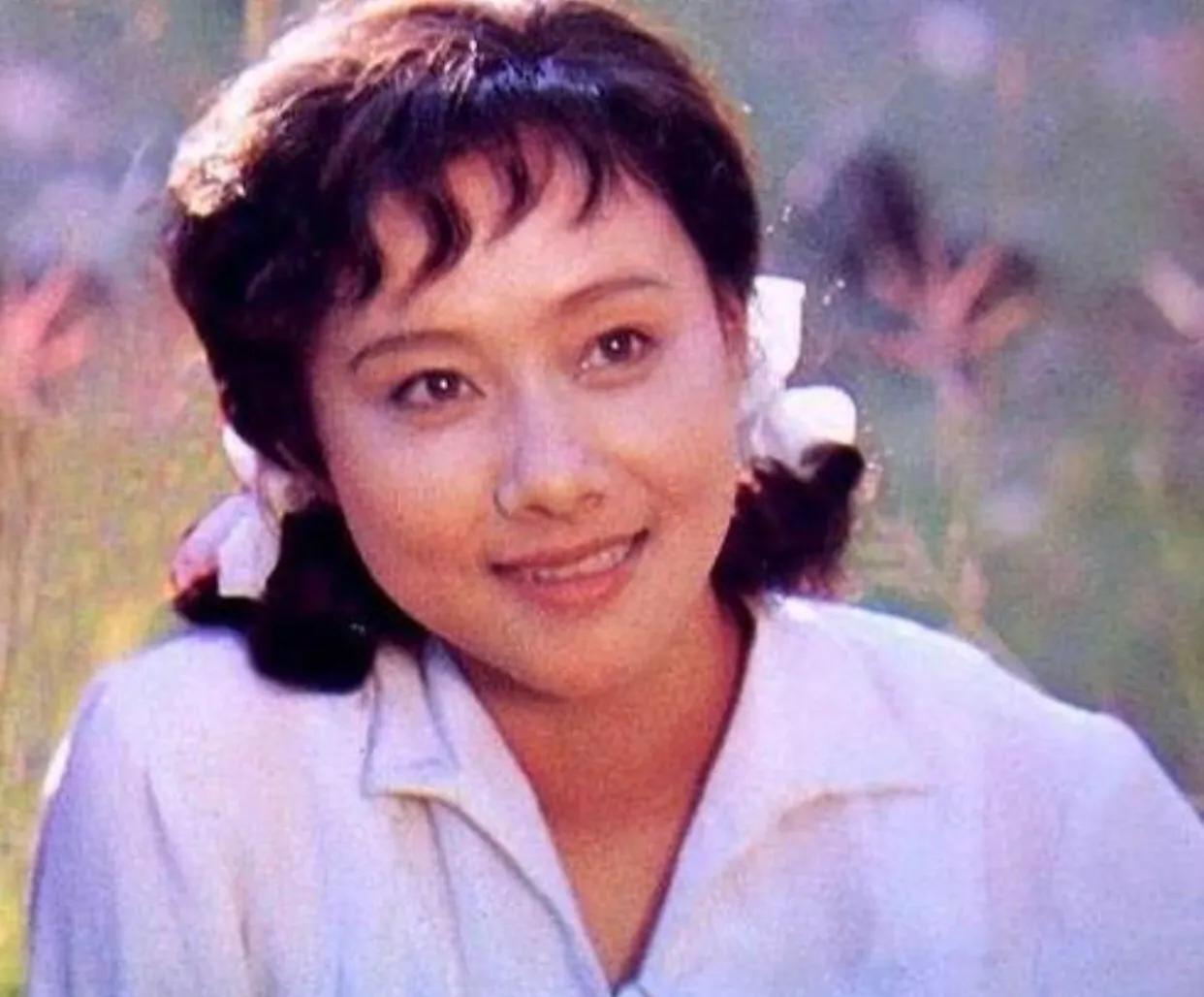 明星整容和不整容老去有什么区别,自然老去和整容明星的对比