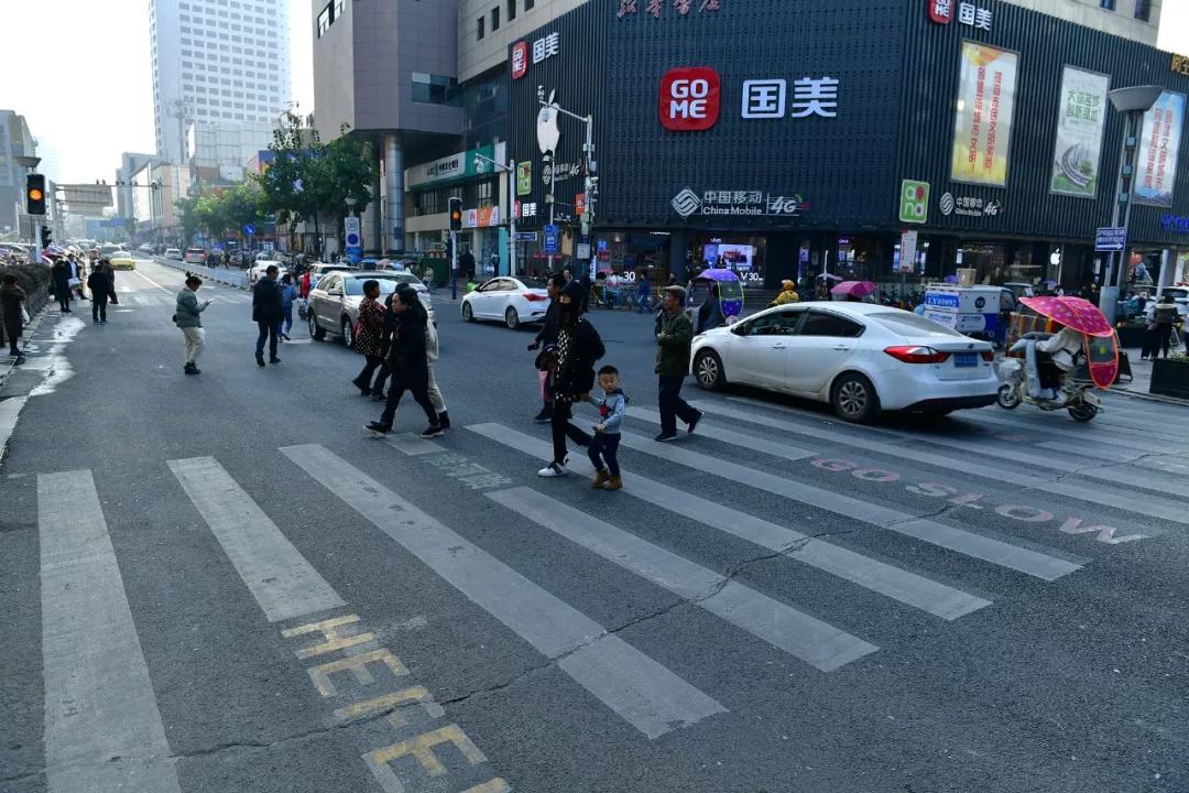 抓住申创“国家级”步行街互补机遇，绿都商城将焕发新生？