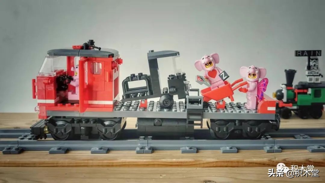 乐*官高**方套内moc最多的一款10183