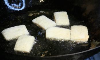 一块白吐司最时髦的做法,是这道“伐正宗”的小西点