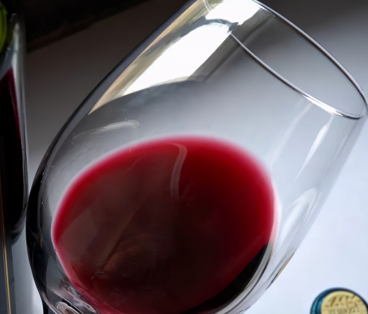 红酒怎么醒酒大概多久,红酒醒酒多长时间好入门级