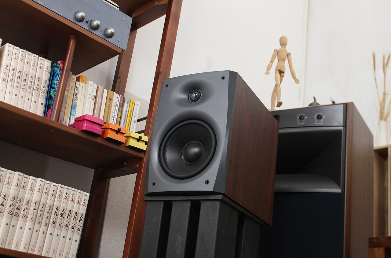 惠威m200mkiii与200mk2,惠威d1090对比惠威m200mkiii