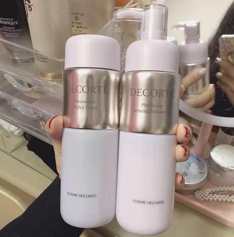 黛珂哪一款适合干皮美白 (科颜氏高保湿水搭配黛珂乳液)