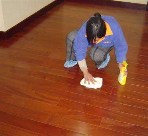 地面打蜡视频教程,地面打蜡工作流程视频