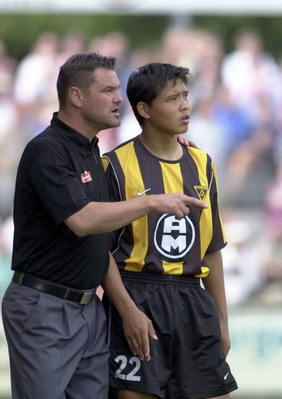 张效瑞足球集锦,张效瑞踢球最新消息