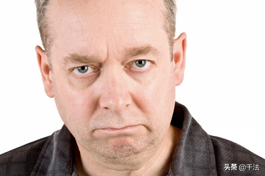 地铁保安称被胁迫写下免责书，要违法解除赔偿被驳回，这类事咋办