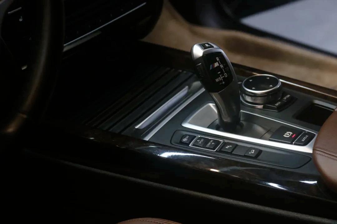 怪兽修车宝马,怪兽修车老车翻新天津