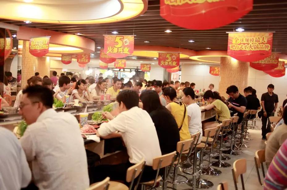 呷哺呷哺年利润怎么样,呷哺呷哺2023年亏损收窄