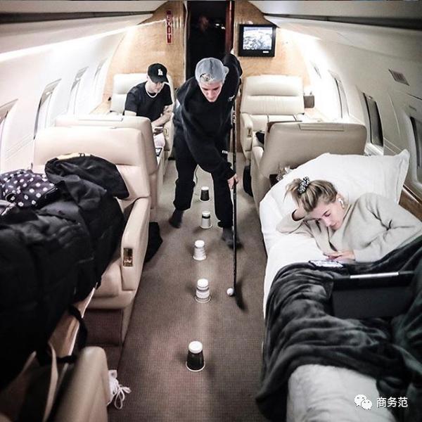 富二代发朋友圈的视频,富二代故意发朋友圈