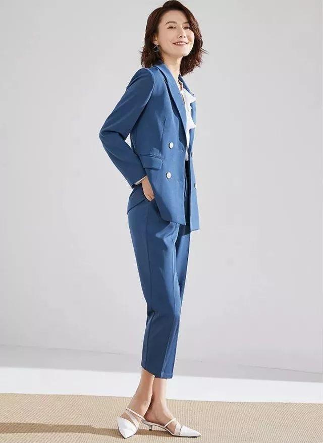 身材小却气势足，让152cm的时尚ins模特教你穿出高个子