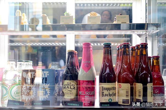 手推咖啡车起家，这家咖啡厅有何秘诀，七年开店遍布鹭岛？