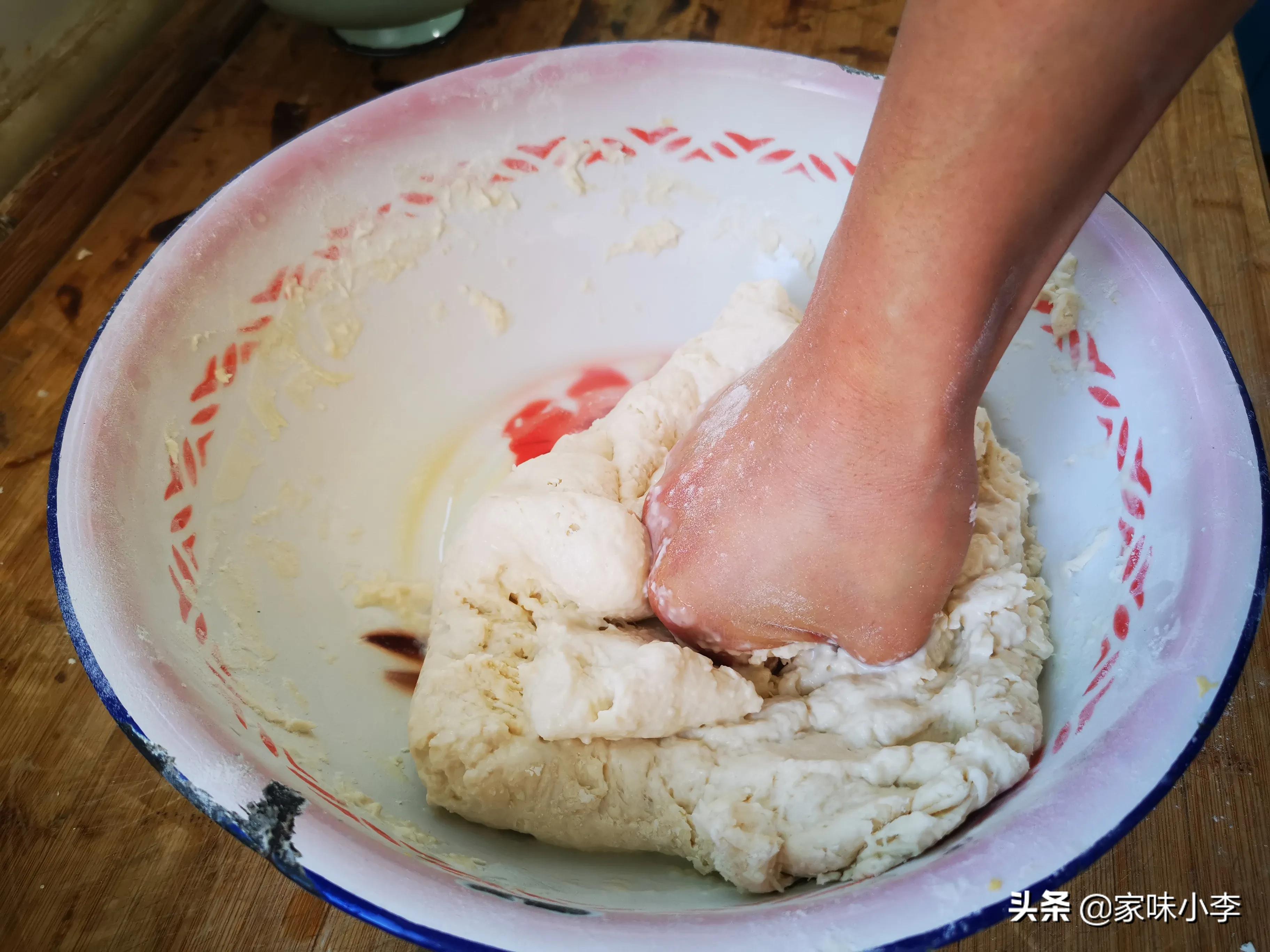 和面不粘手的方法和技巧,手和面如何和才筋道