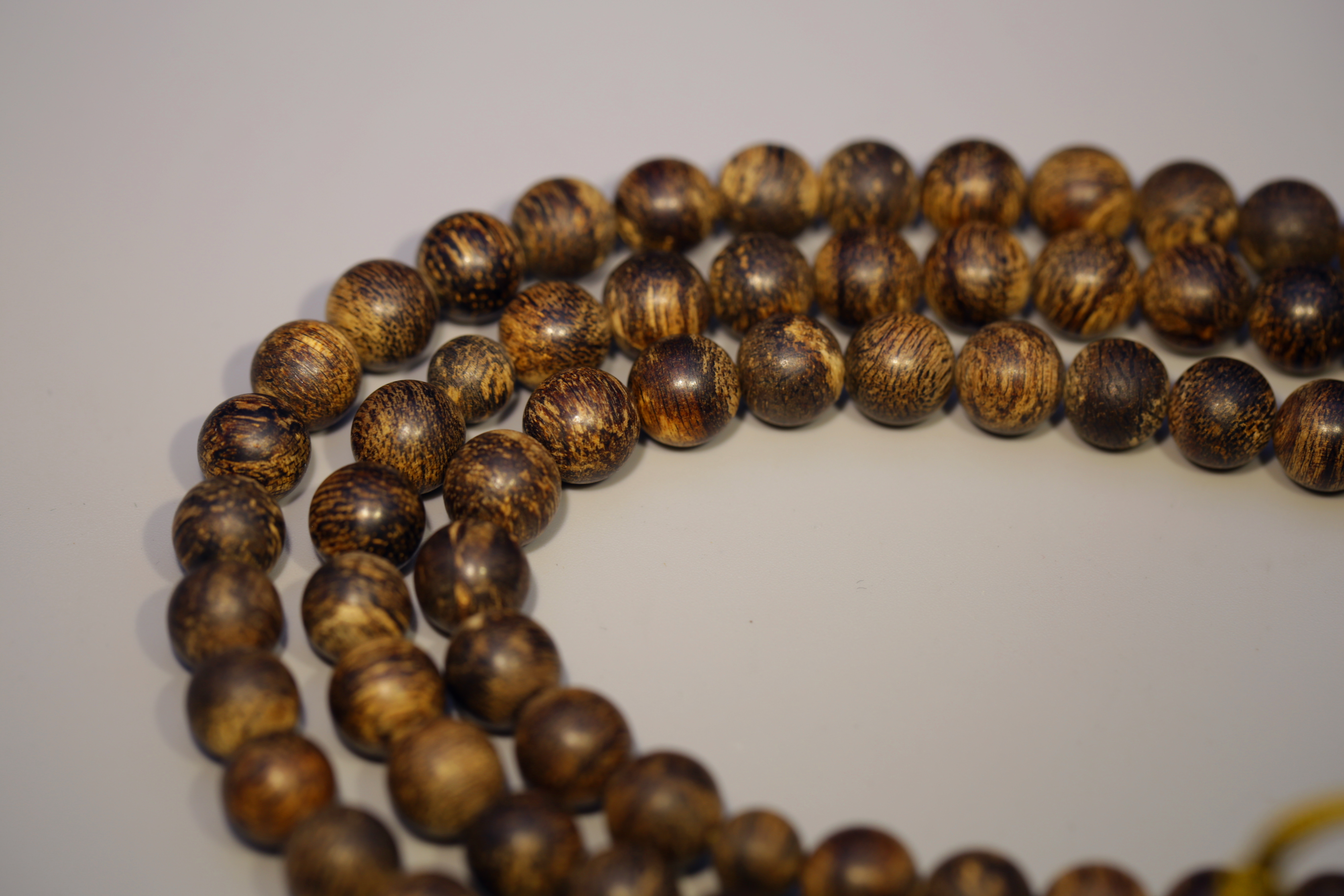 惠安系沉香的缺点,伊利安沉香和惠安沉香哪个好闻