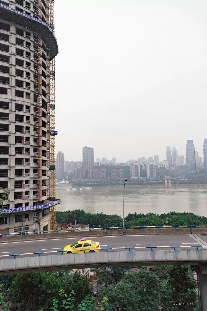 跟重庆出租车学车技,重庆最牛出租车司机带你体验