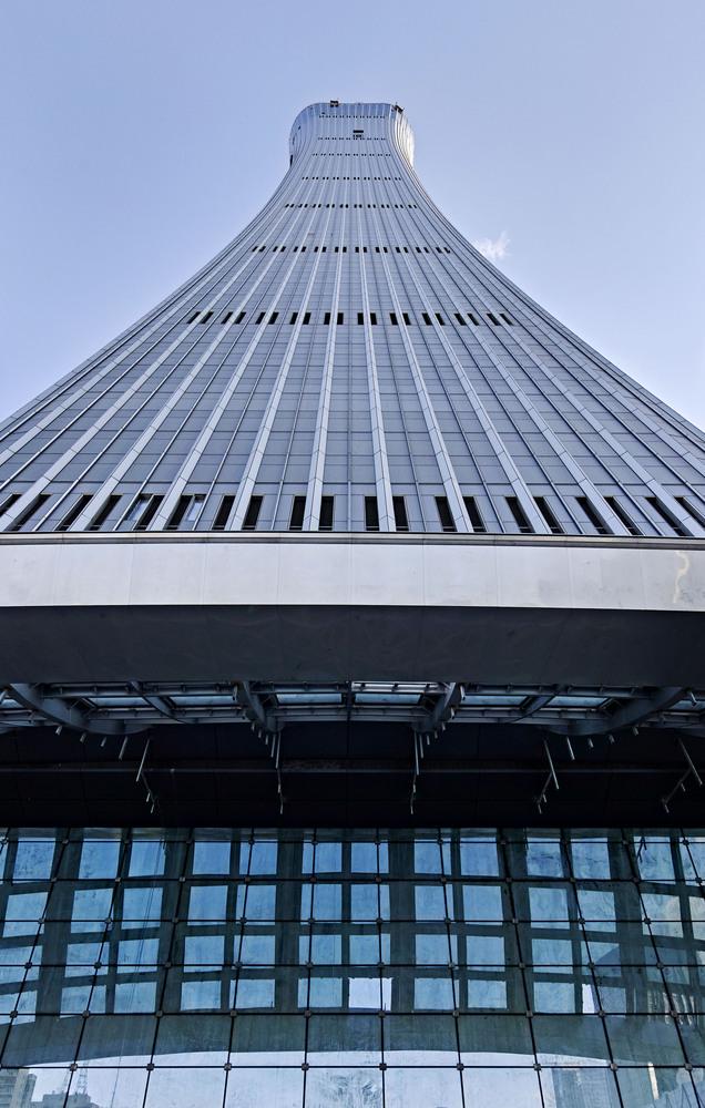 明月映衬中国尊北京最高建筑528米,北京中国尊528米112层