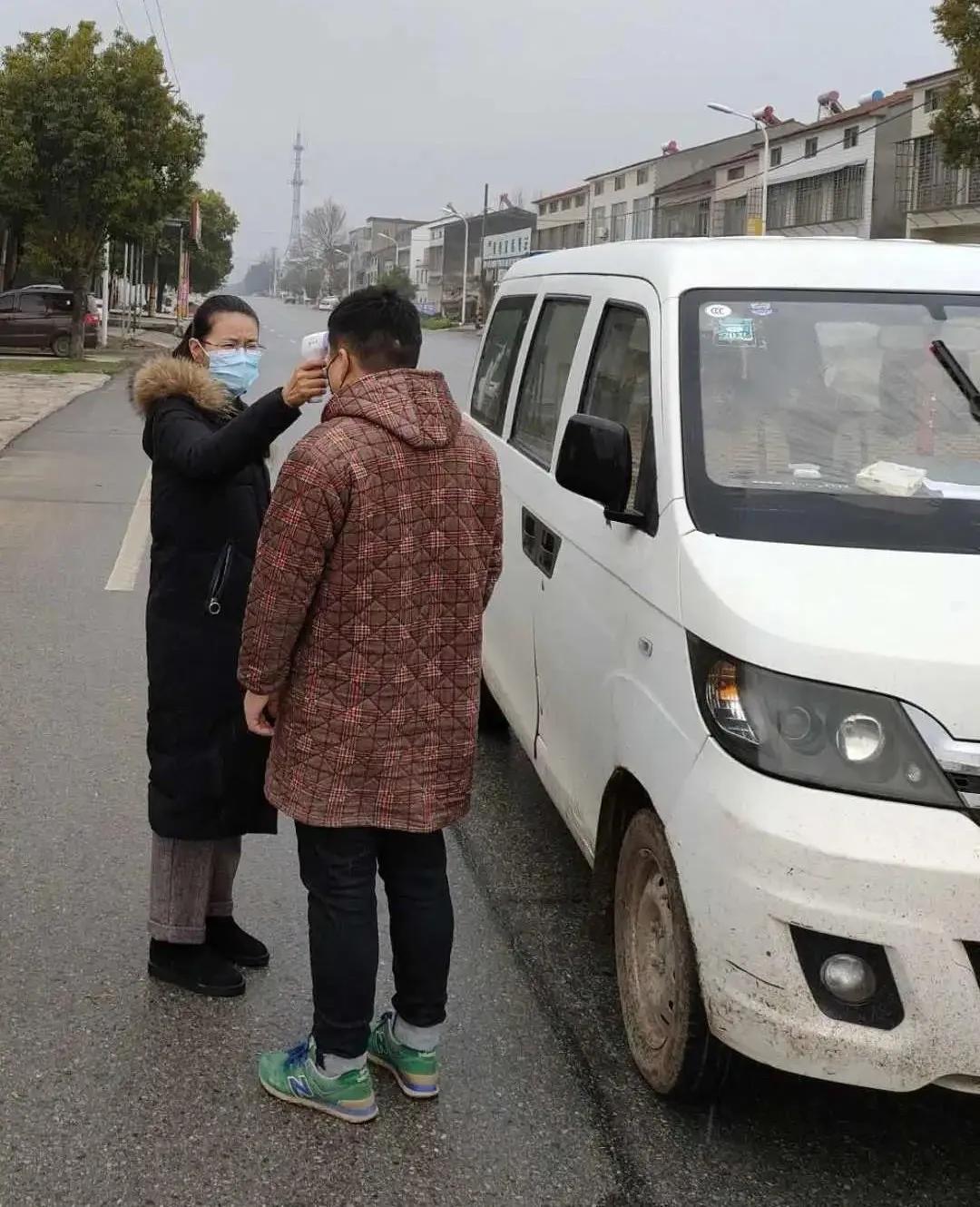 巾帼芳华绽放在每个时节,铿锵玫瑰别样红最美巾帼绽芳华