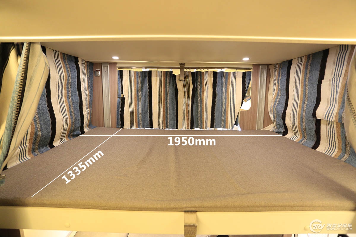 中天房车新季风畅游款,最新版的大通t型房车价格