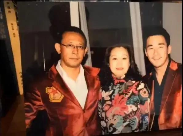 袁姗姗张家界莓茶,袁姗姗茶艺大师