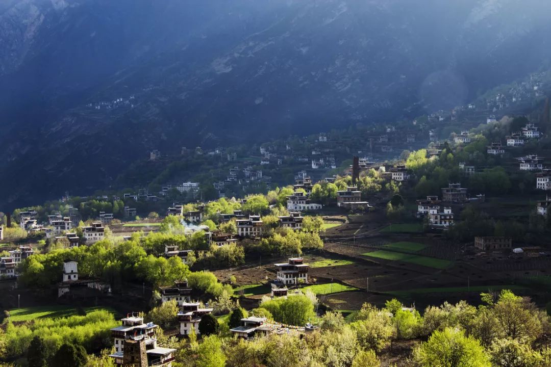 原来“女儿国”是真实存在的，就藏在川西！