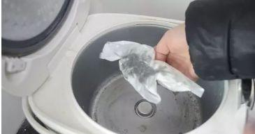 电饭锅里面有个地方需要清洗吗,电饭锅怎么擦最省钱