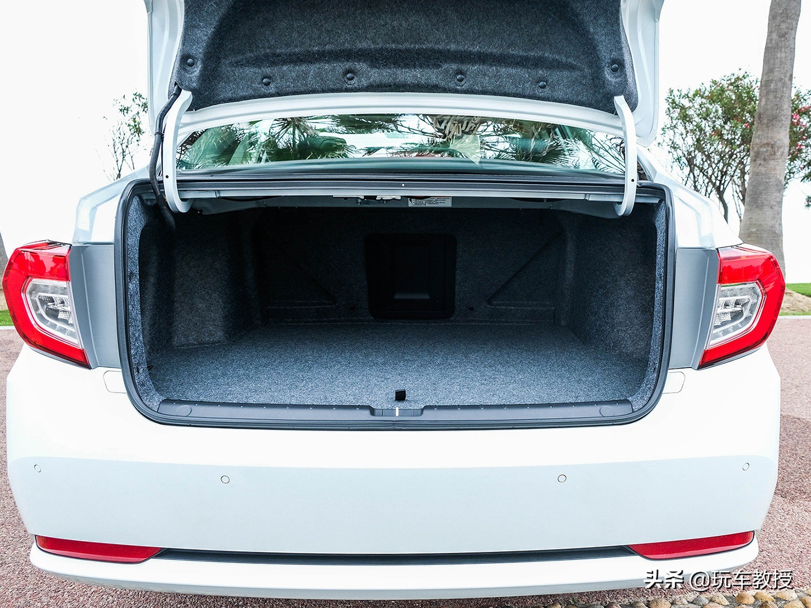 本田凌派锐混动2021款怎么开省油,凌派2022款1.0cvt豪华版新车油耗