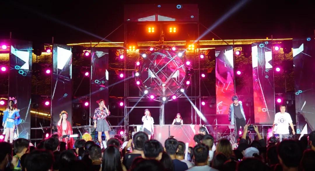 剪一段时光诉说一季的风景,剪一段时光诉说游走的风景