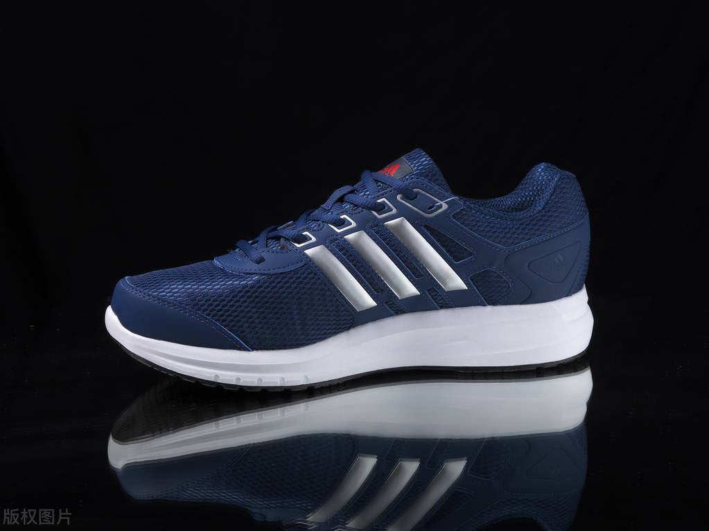 adidas还能重新出发吗,adidas态度决定一切