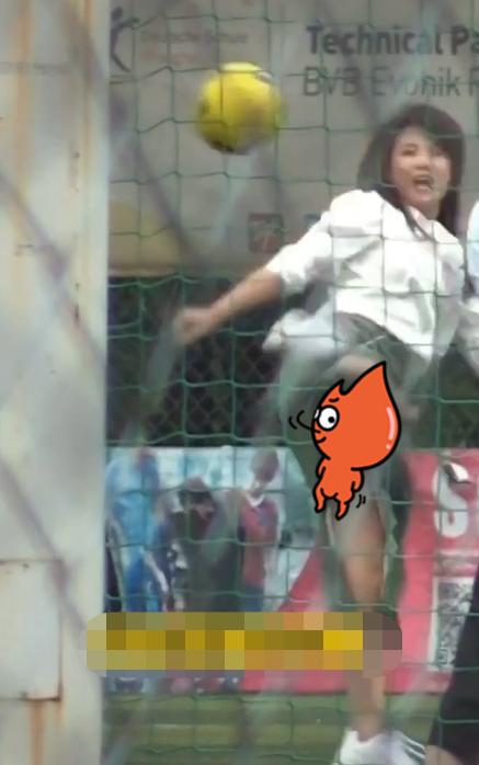 刘涛穿长靴惊艳写真照,刘涛穿长裙还挺显身材