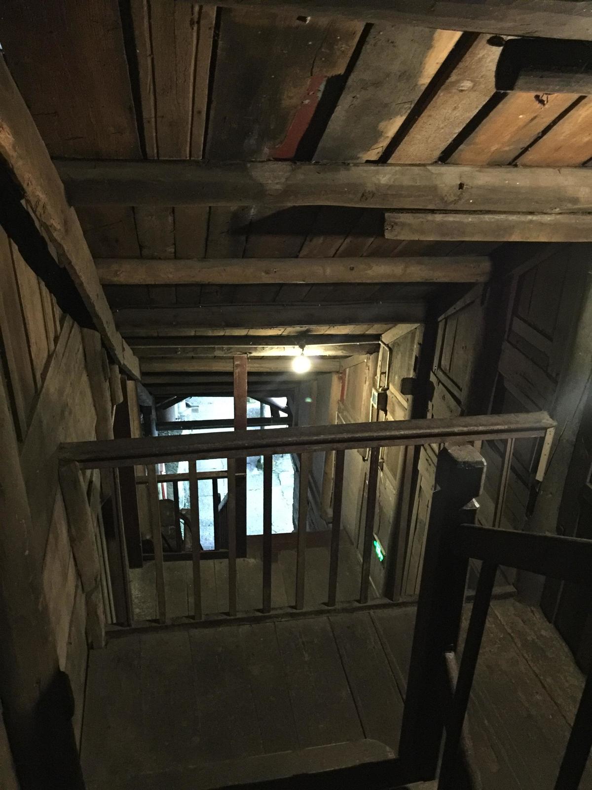 峨眉山登顶佛像,峨眉山登顶记完整版