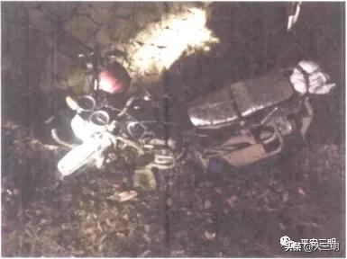 骑车把颈椎撞折了,男子摔断颈椎