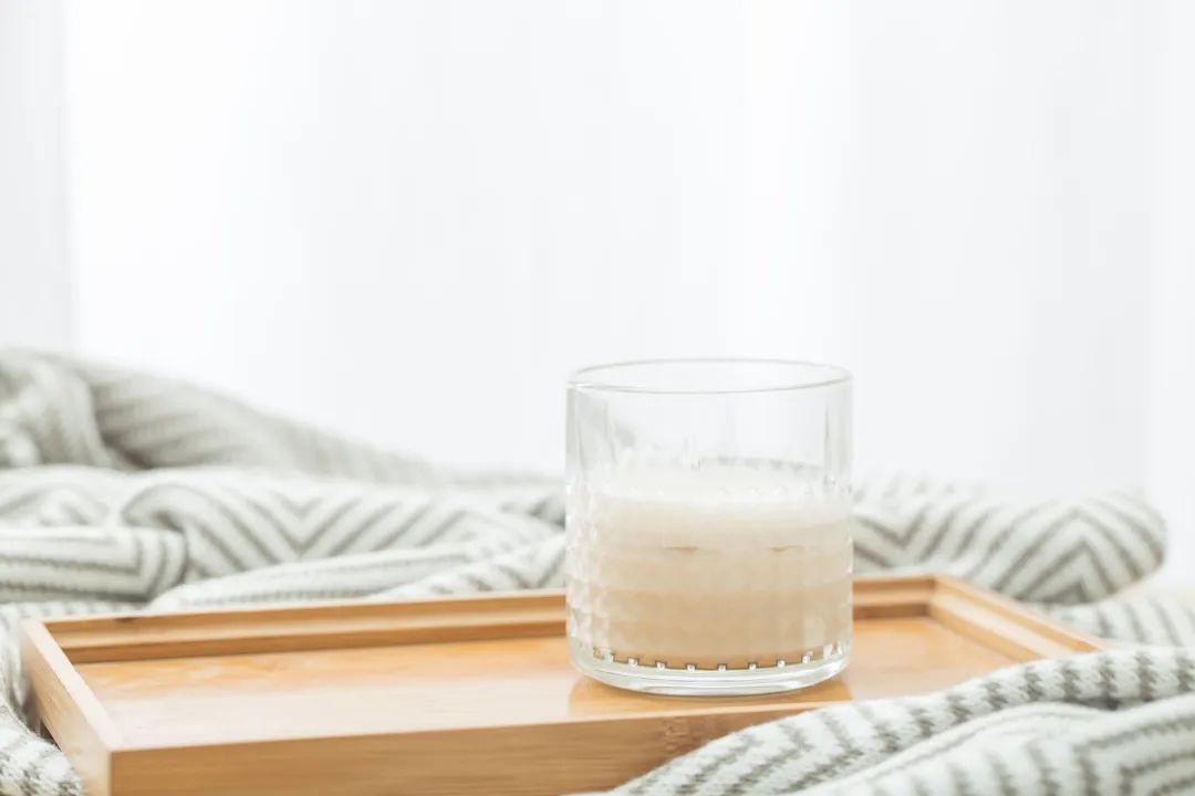 中老年补钙喝奶粉好还是牛奶好,喝奶粉和牛奶哪个补钙效果最好