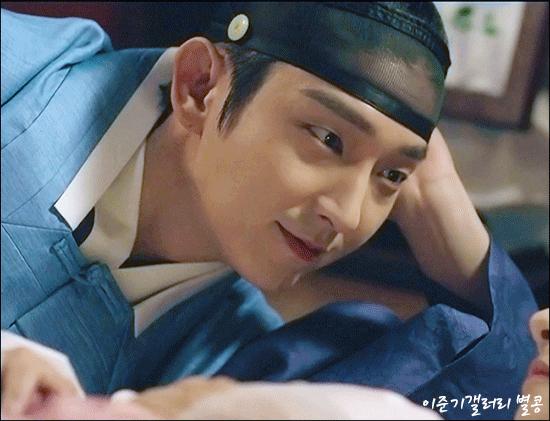 耳听爱情歌曲,耳听爱情铃声