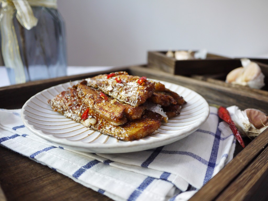 带鱼怎样去鳞最快最好的方法,带鱼怎么处理才不腥