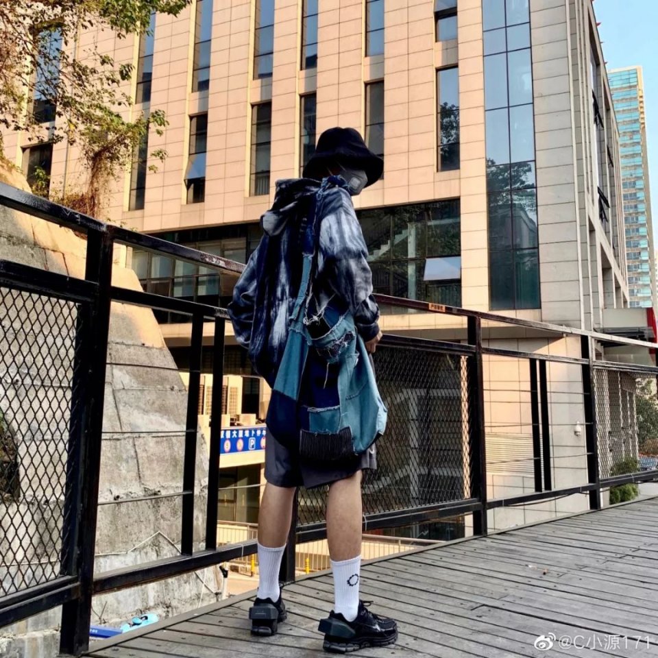 秋冬潮鞋推荐保暖球鞋来一波,潮鞋速递2020解构风格球鞋