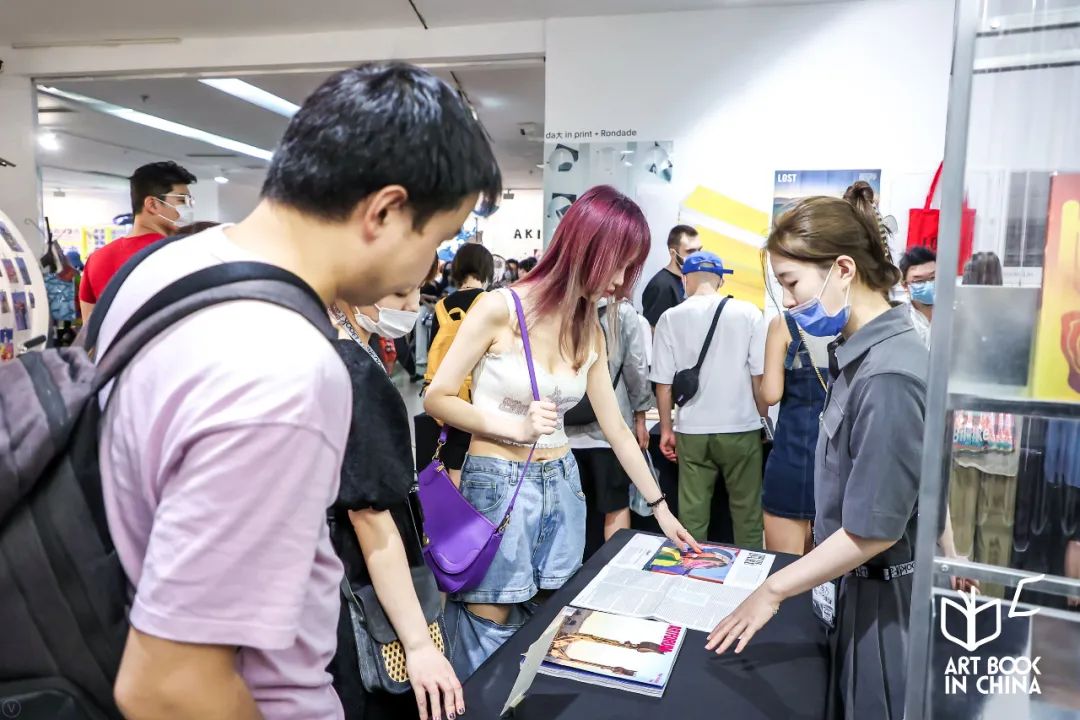 在成都看了一场浪漫的美术展,去古代邂逅一场书展