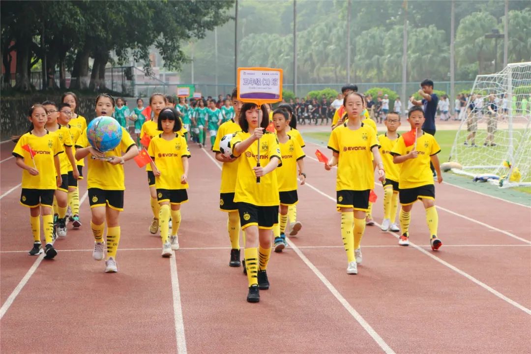 校园足球点燃绿茵梦想,校园足球联赛拉开序幕