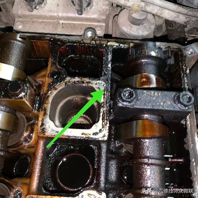 怎么解决马自达6发动机漏油,检修马自达6发动机漏油