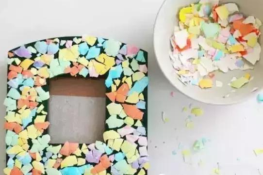 鸡蛋壳托盘手工作品创意,鸡蛋壳手工制作创意粘贴墙面画