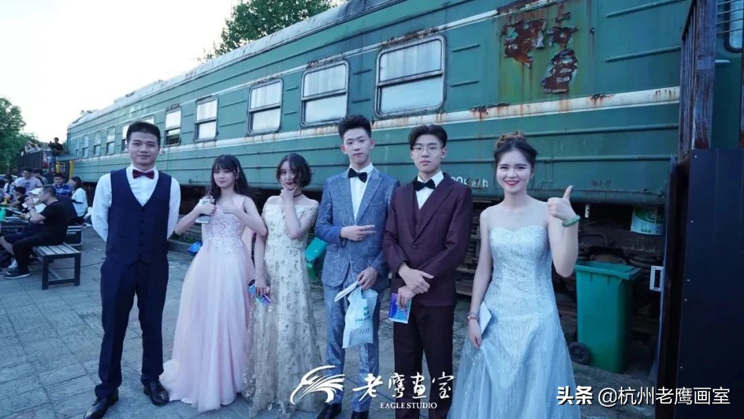 老鹰画室2019招生简章,不是所有的选择都能选择