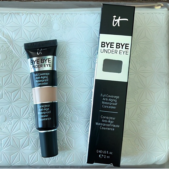 黑眼圈,痘印,*血丝红**?还在为这些问题发愁?遮瑕*法大**了解一下