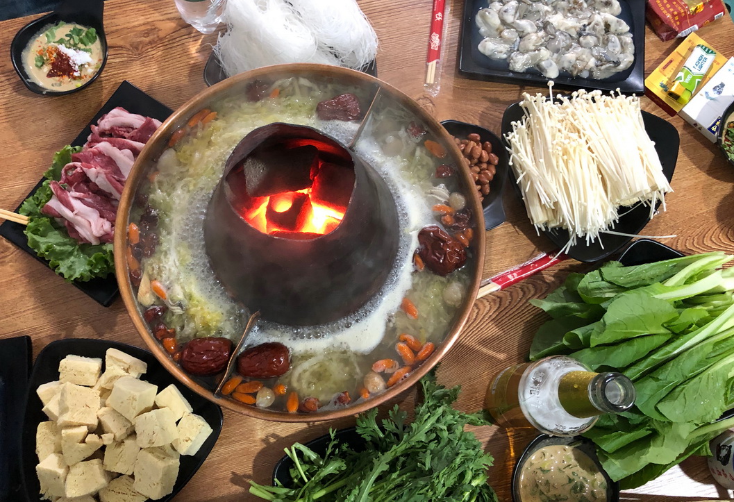 疫情过后看熙熙攘攘的人群,疫情过后去大街上看人来人往