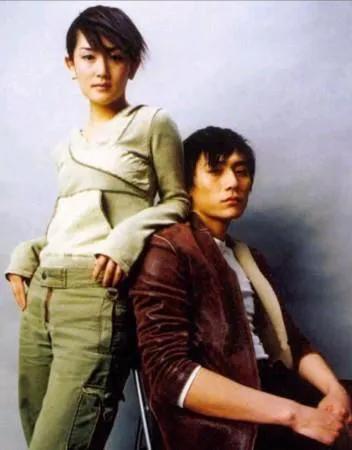 被拆家门抵债，为初恋写书？“拼命三娘”谢娜忘不了的苦甜往事