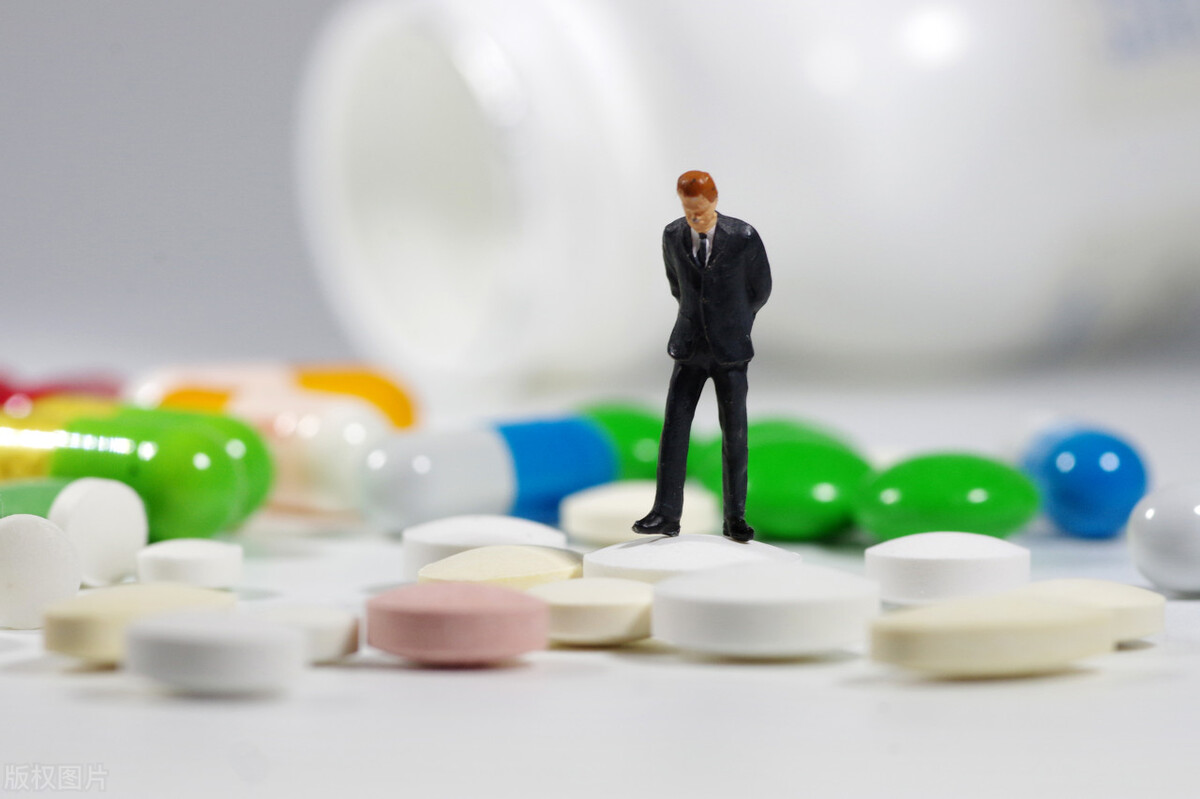 秋水仙碱为什么能治痛风,秋水仙碱治痛风有没有副作用