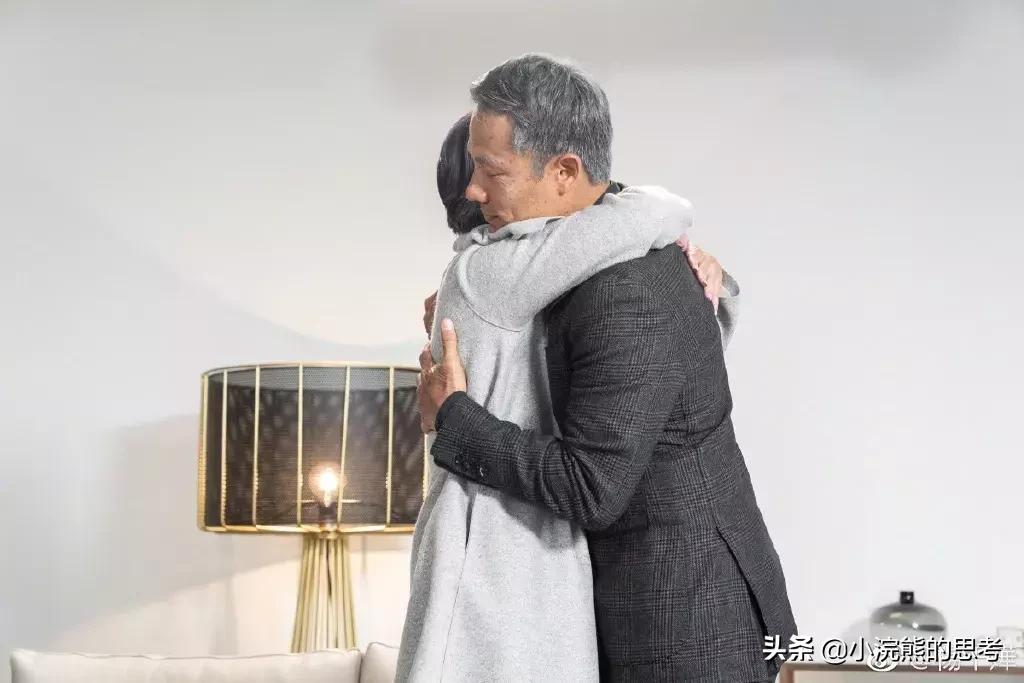 45岁杨千嬅图片大全,杨千嬅49岁