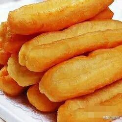 油条放小苏打泡打粉和酵母快速炸,油条加小苏打和酵母粉的区别