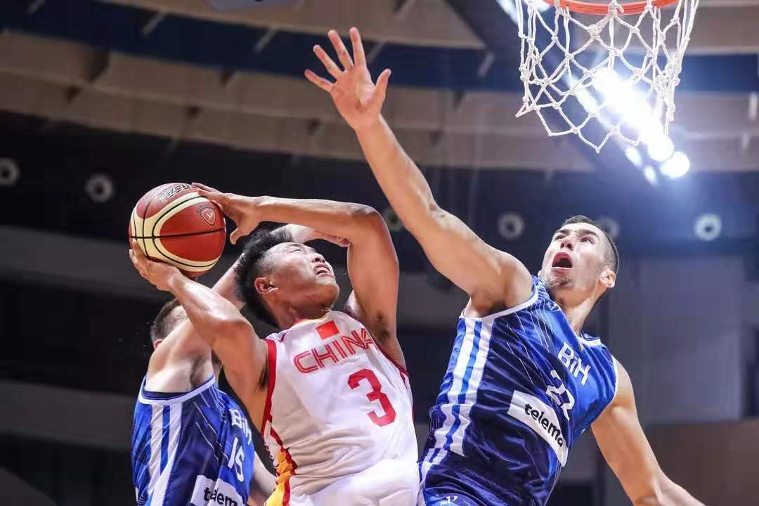 被列入冲冠的深圳，低调战澳门，队长称中国篮球应学欧洲