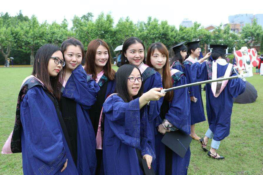 二本毕业的大学生有前途吗,二本大学生有什么前景吗